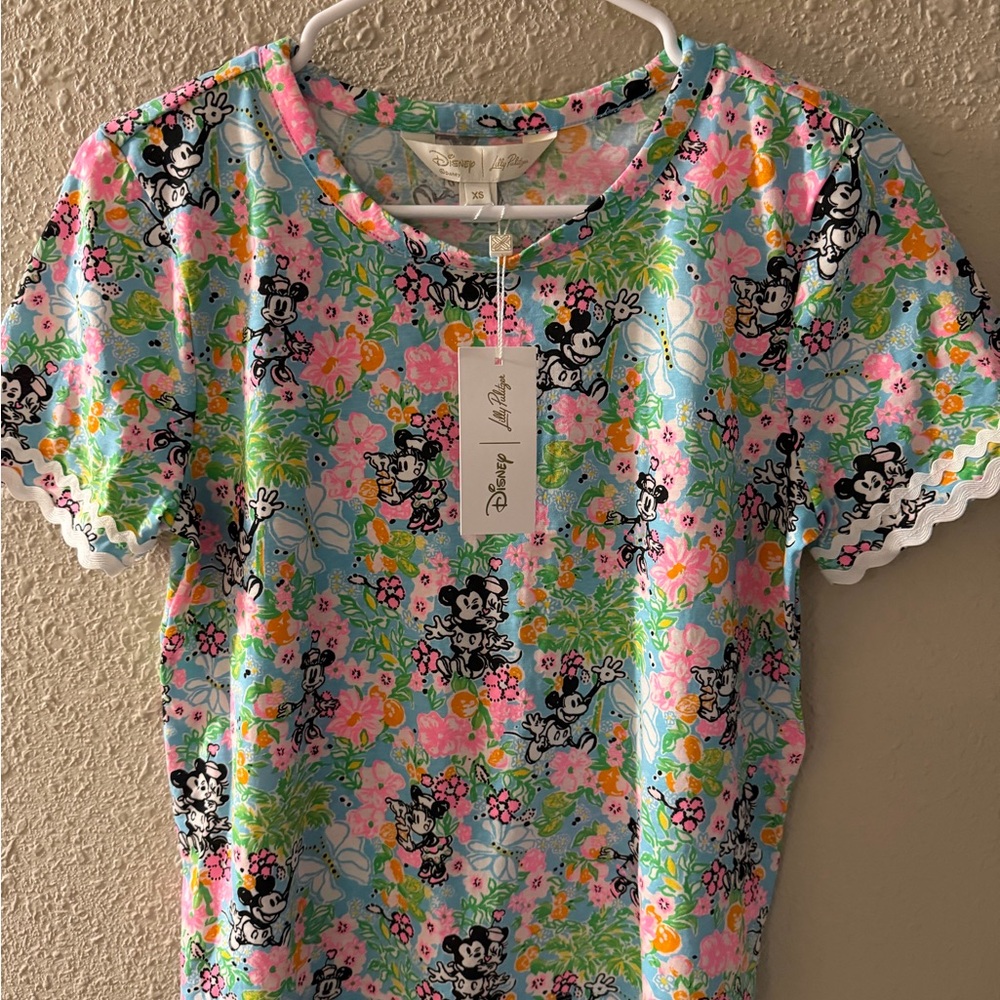 Disney Women's Minnie Mouse Floral Short Sleeve Top - Multicolor